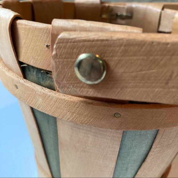 Mini Bushel Basket Natural Wood Chip Green details Small 4.5 inches Tall - Picture 9 of 15